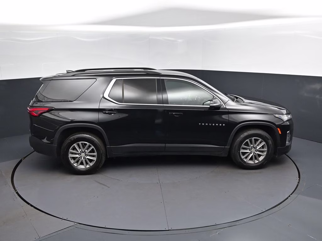 2024 Black Metallic Chevrolet Traverse Limited LT Cloth FWD SUV
