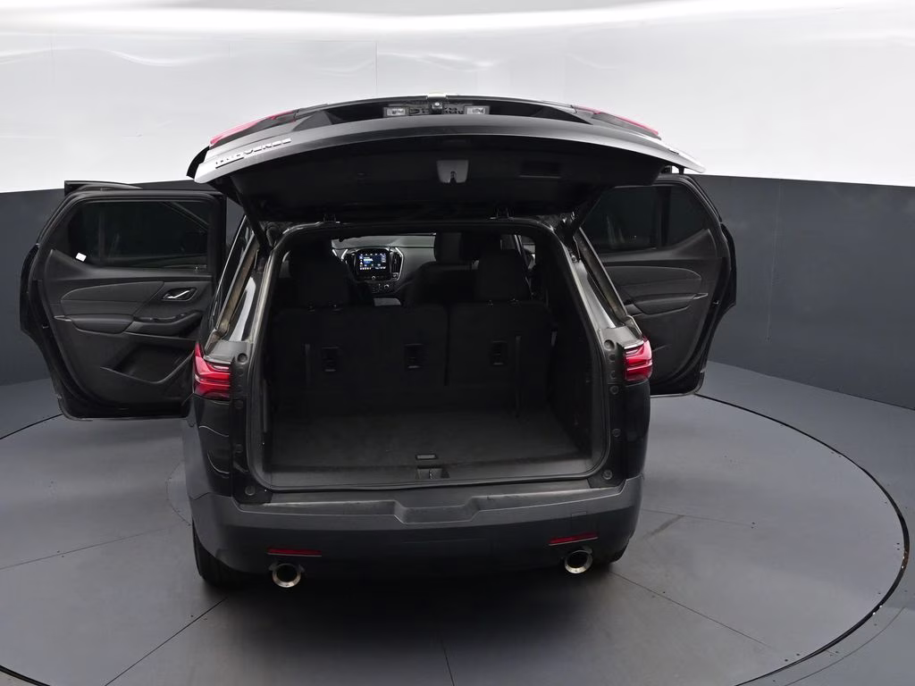 2024 Black Metallic Chevrolet Traverse Limited LT Cloth FWD SUV