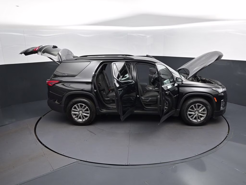 2024 Black Metallic Chevrolet Traverse Limited LT Cloth FWD SUV