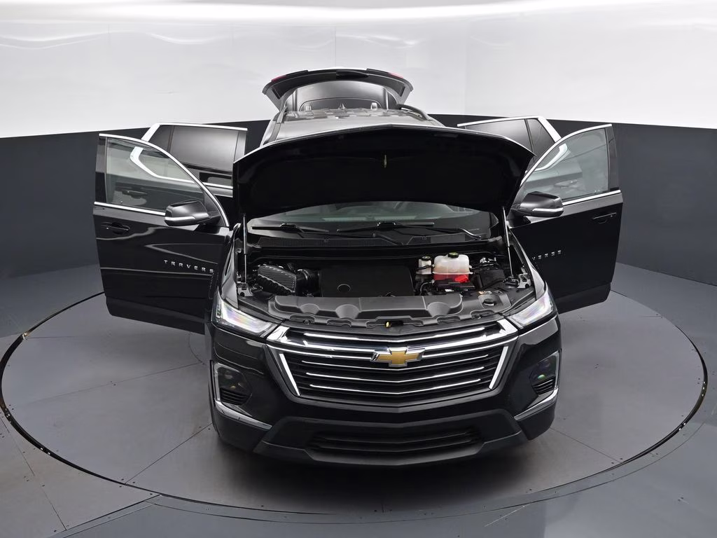2024 Black Metallic Chevrolet Traverse Limited LT Cloth FWD SUV