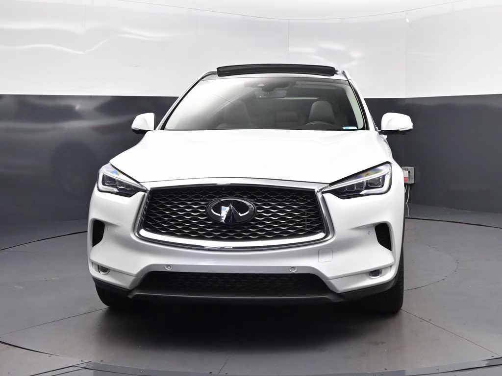 2023 White INFINITI QX50 Sensory AWD SUV