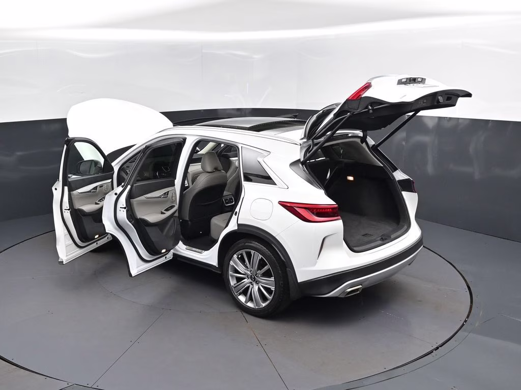 2023 White INFINITI QX50 Sensory AWD SUV