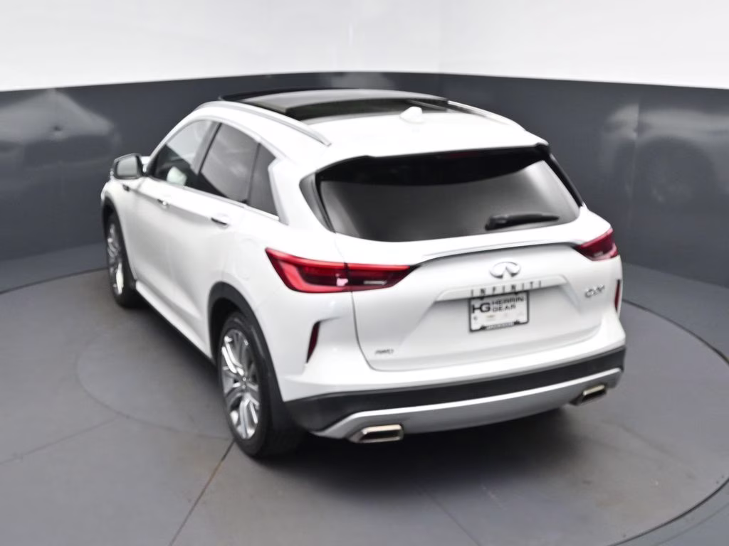 2023 White INFINITI QX50 Sensory AWD SUV