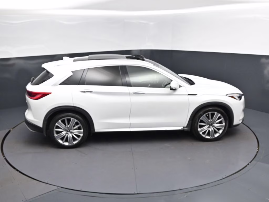 2023 White INFINITI QX50 Sensory AWD SUV