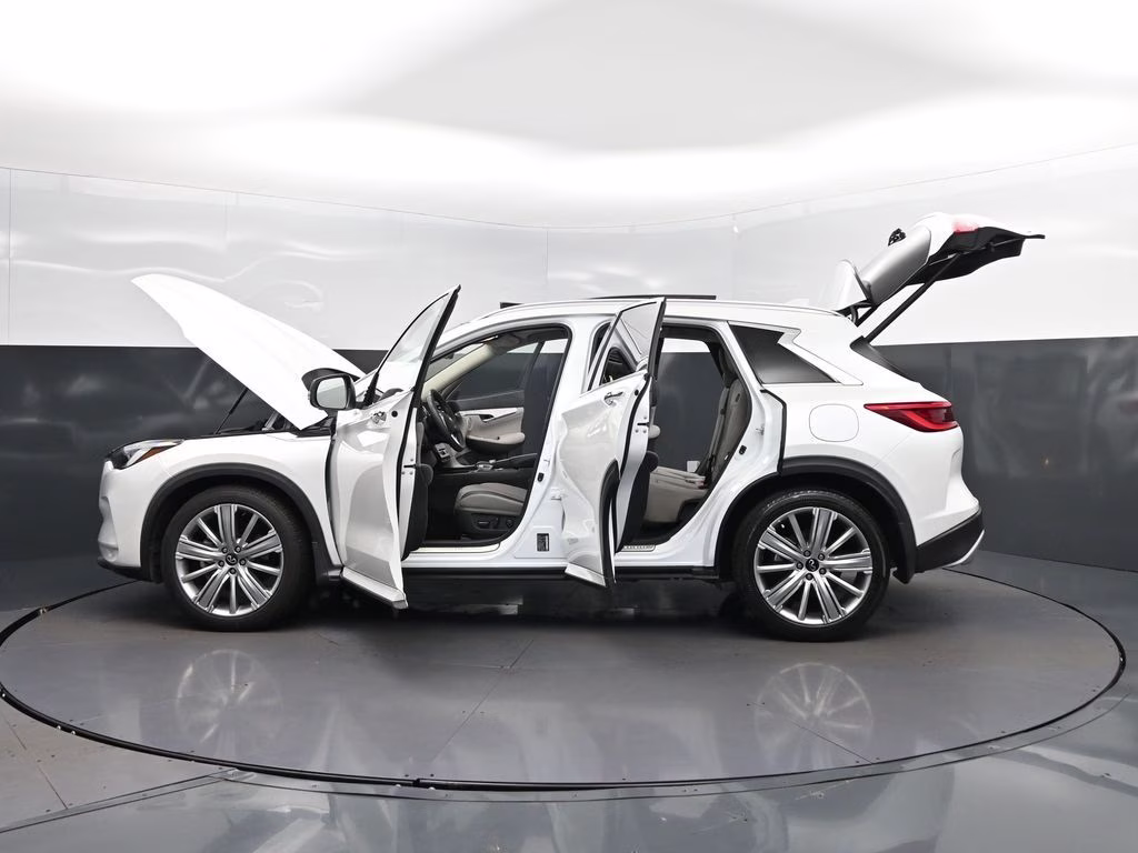 2023 White INFINITI QX50 Sensory AWD SUV