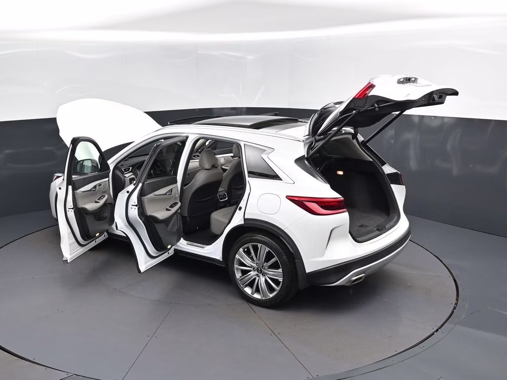 2023 White INFINITI QX50 Sensory AWD SUV