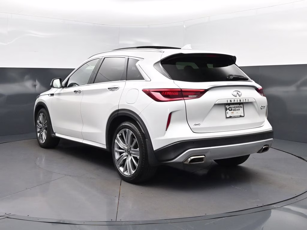 2023 White INFINITI QX50 Sensory AWD SUV