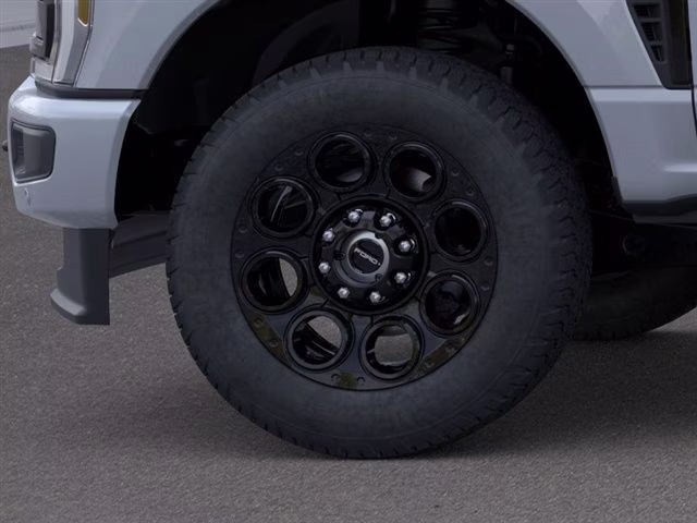 2026 Gray Metallic Ford Super Duty F-250 SRW Lariat 4X4 Truck