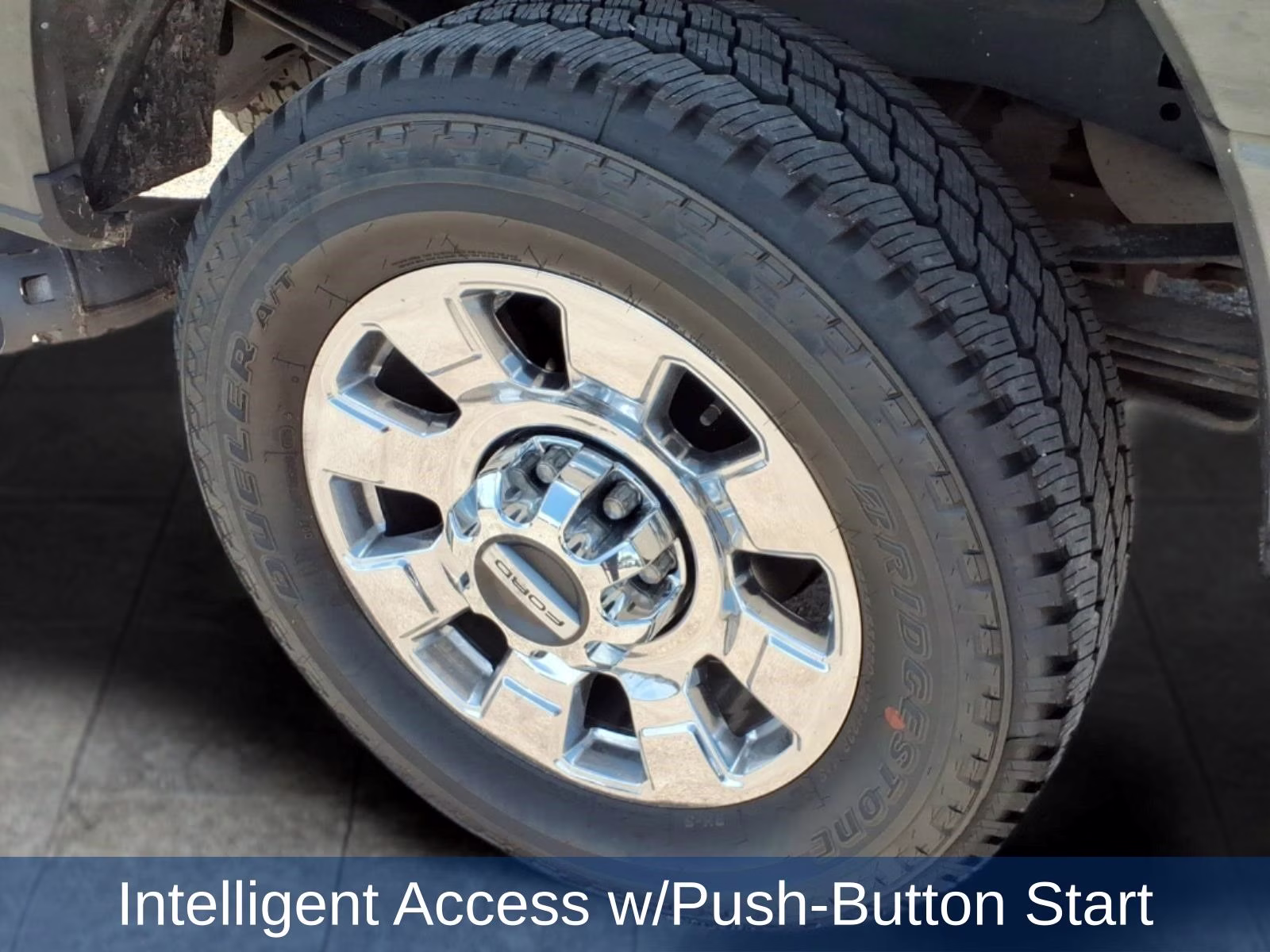2020 Magnetic Ford Super Duty F-350 SRW Lariat 4X4 Truck