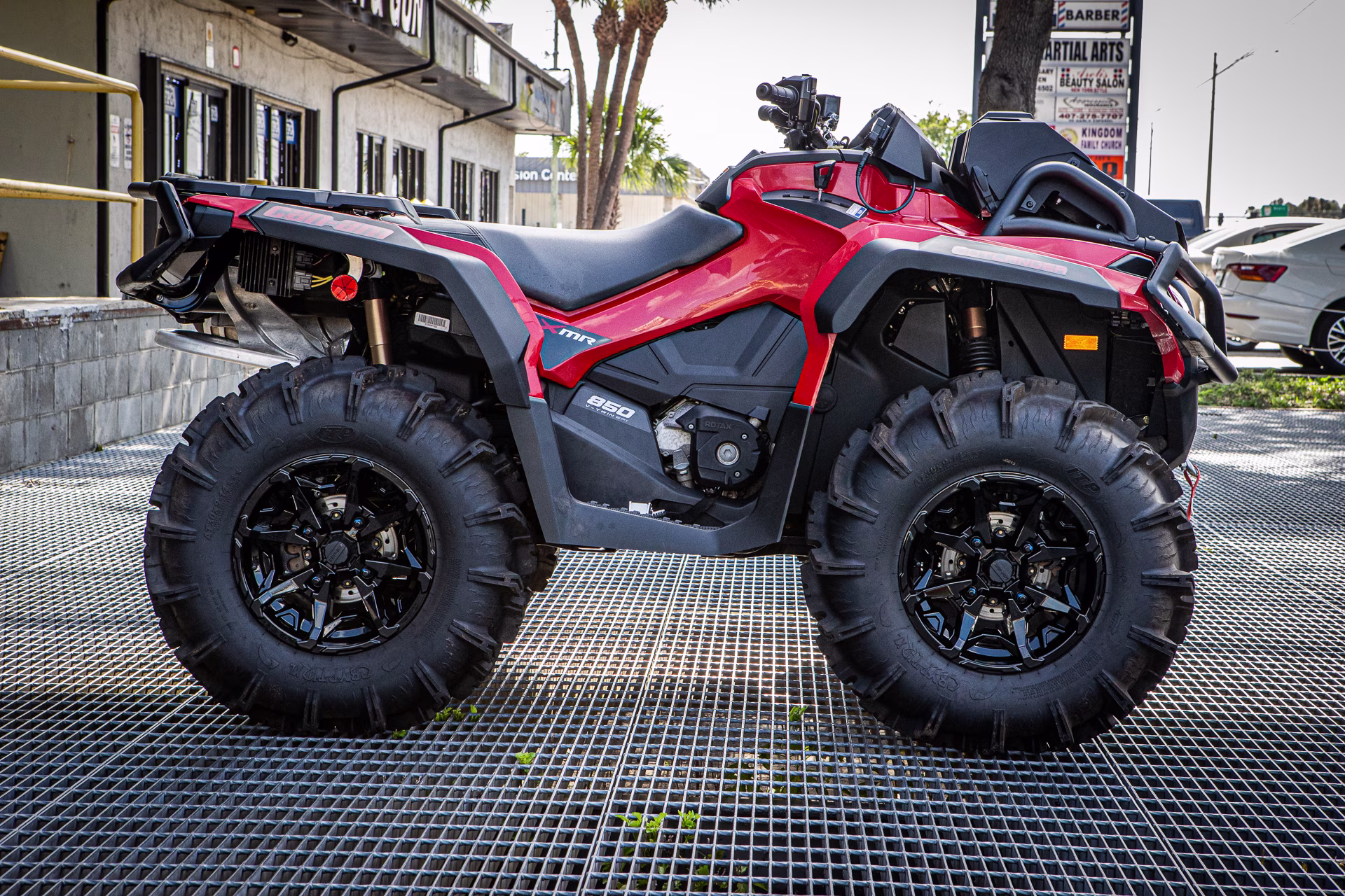 2024 Red Can-Am Outlander X mr 850 ATV
