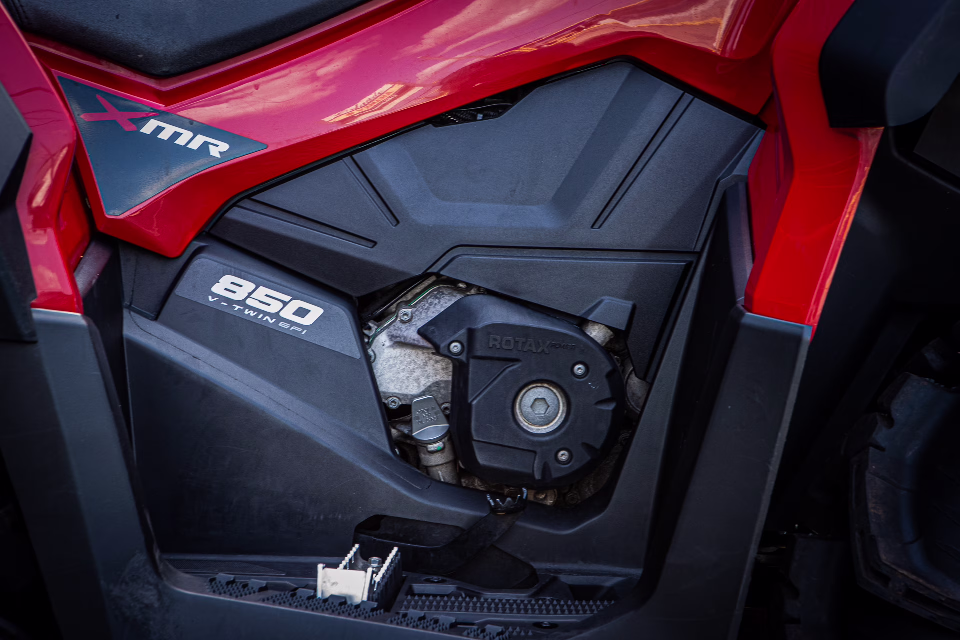 2024 Red Can-Am Outlander X mr 850 ATV