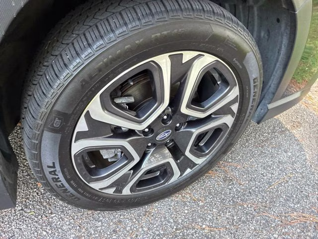2023 Crystal Black Silica Subaru Ascent Touring AWD SUV