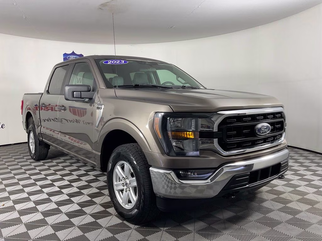 2023 Stone Gray Metallic Ford F-150 XLT 4X4 Truck