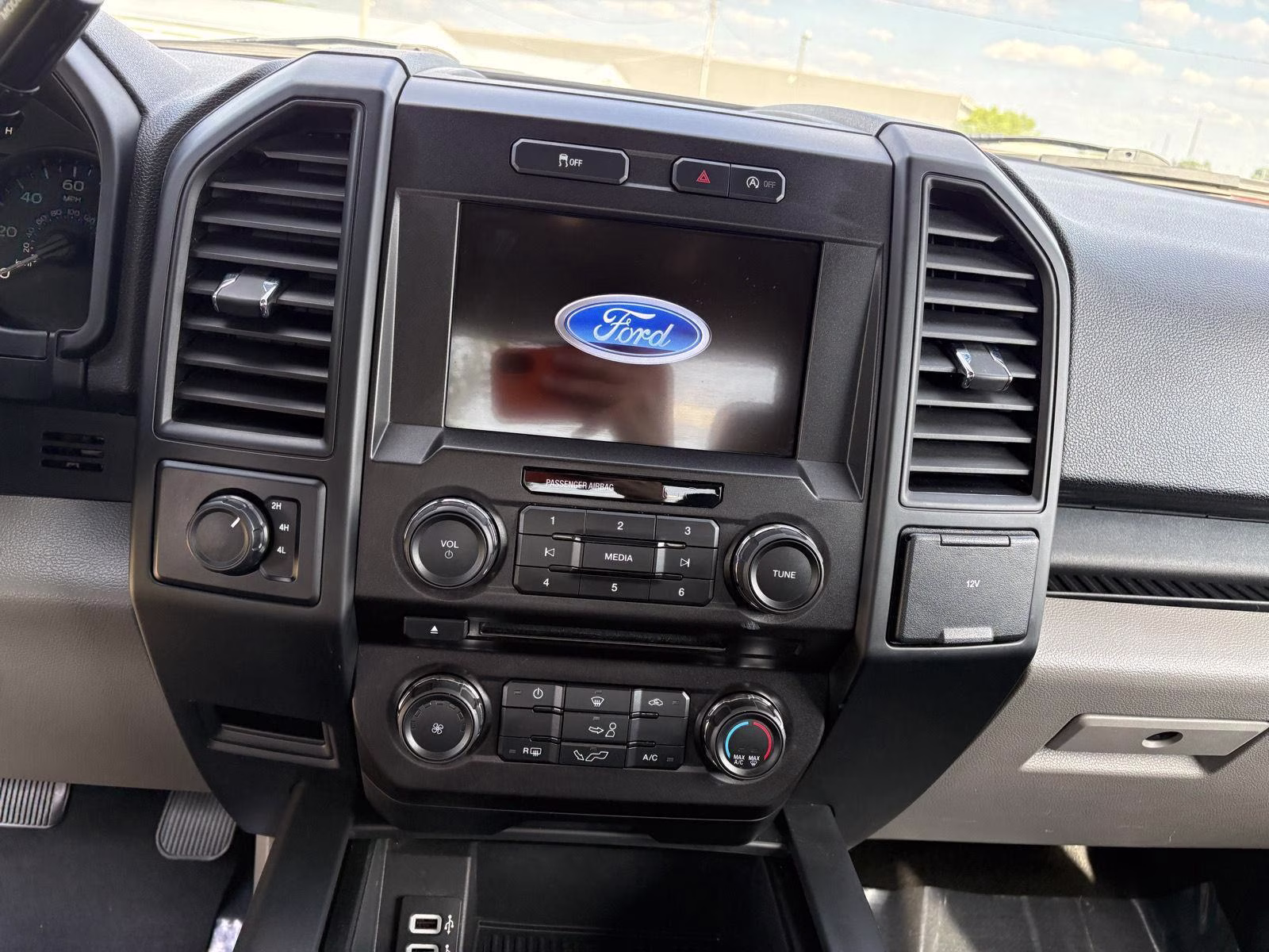 2018 Blue Jeans Ford F-150 XL 4X4 Truck