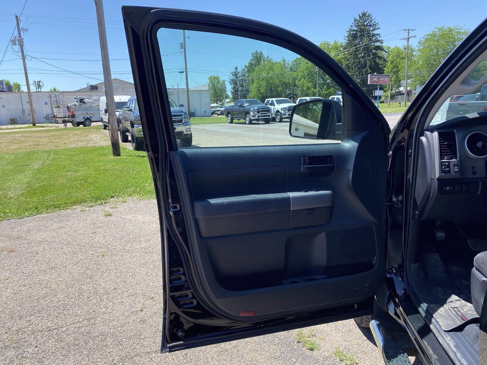 2011 Black Toyota Tundra Truck SR5 4X4 Truck