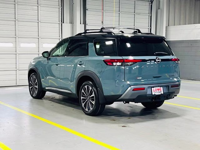 2026 Baltic Teal/Super Black Nissan Pathfinder Platinum FWD SUV
