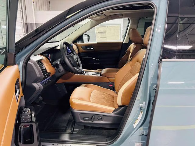 2026 Baltic Teal/Super Black Nissan Pathfinder Platinum FWD SUV