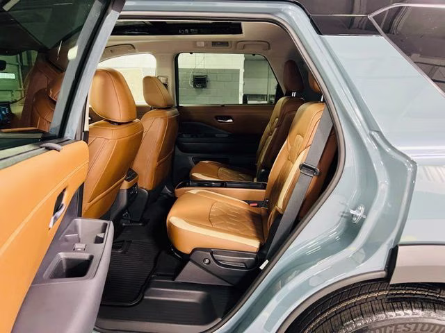 2026 Baltic Teal/Super Black Nissan Pathfinder Platinum FWD SUV