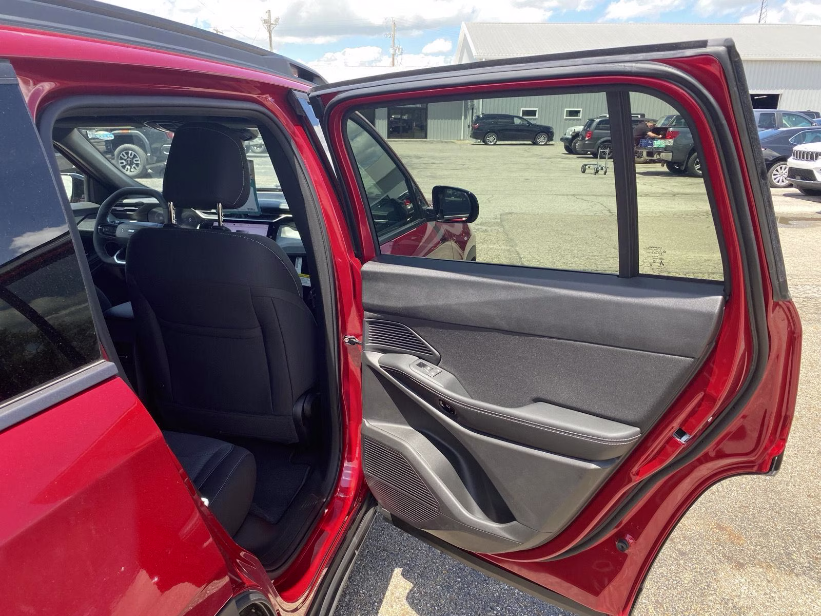 2026 Red Hot Pearlcoat Jeep Cherokee Laredo 4X4 SUV