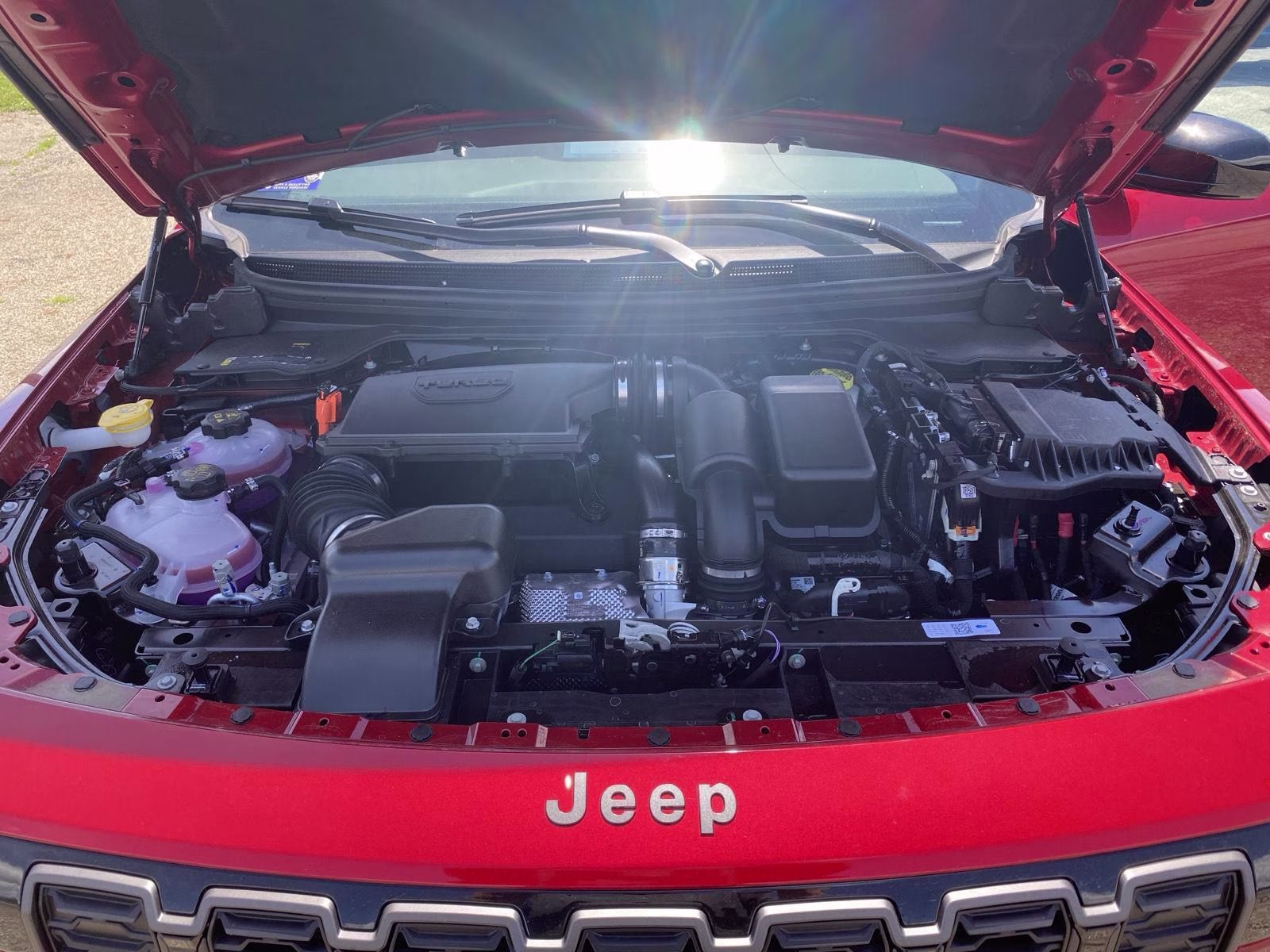 2026 Red Hot Pearlcoat Jeep Cherokee Laredo 4X4 SUV