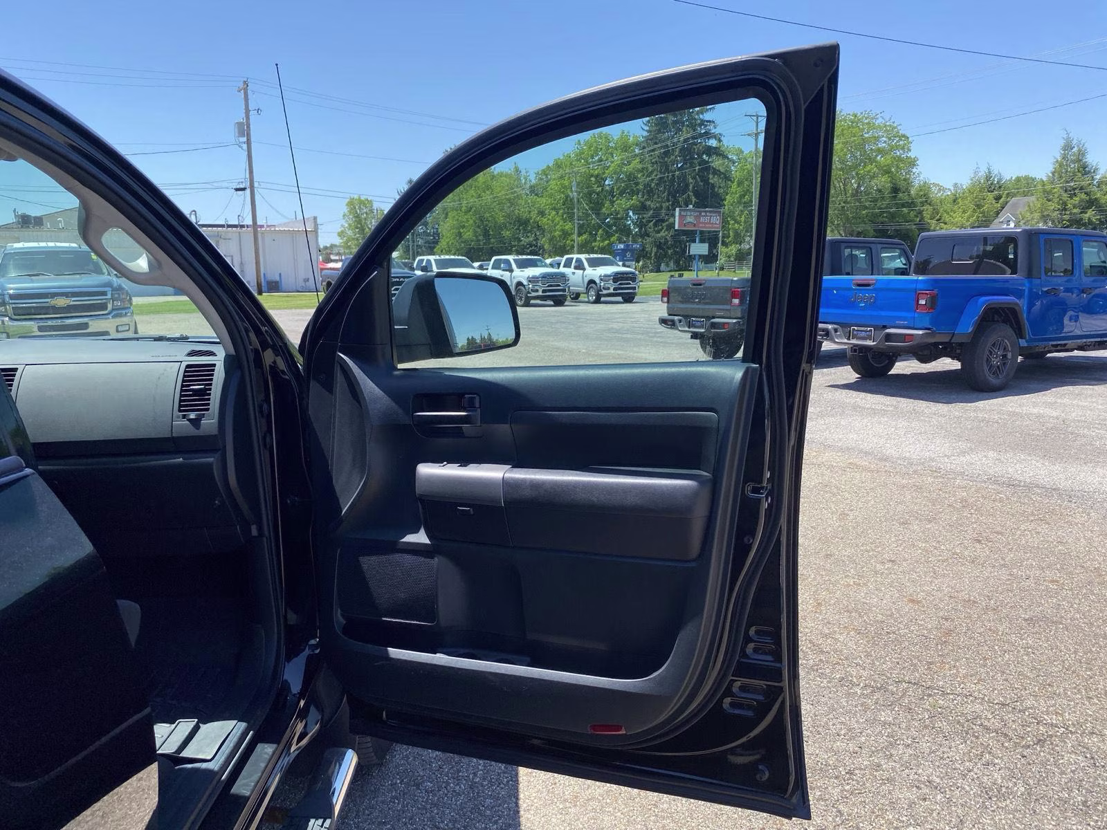2011 Black Toyota Tundra Truck SR5 4X4 Truck
