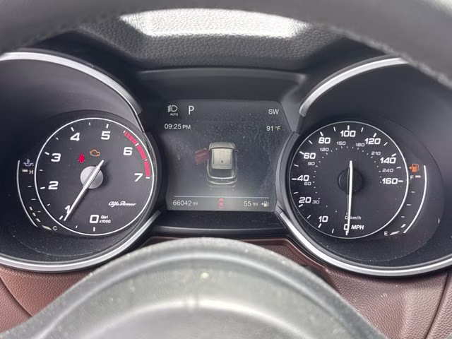 2019 Vulcano Black Metallic Alfa Romeo Stelvio Base AWD SUV
