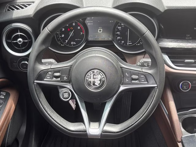2019 Vulcano Black Metallic Alfa Romeo Stelvio Base AWD SUV