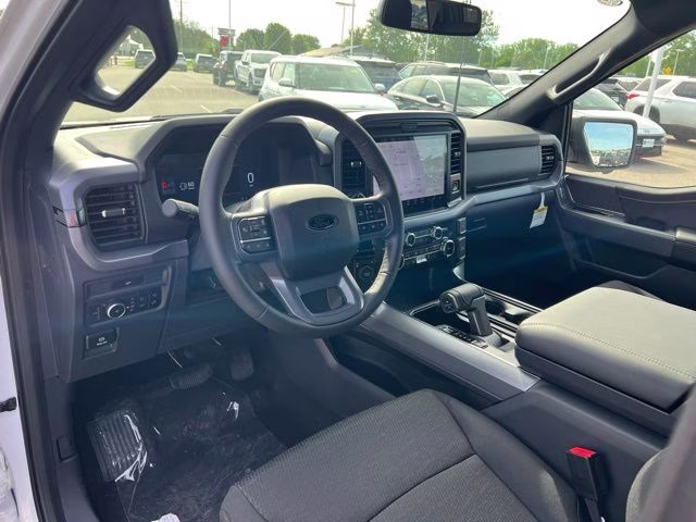 2026 Oxford White Ford F-150 XLT 4X4 Truck