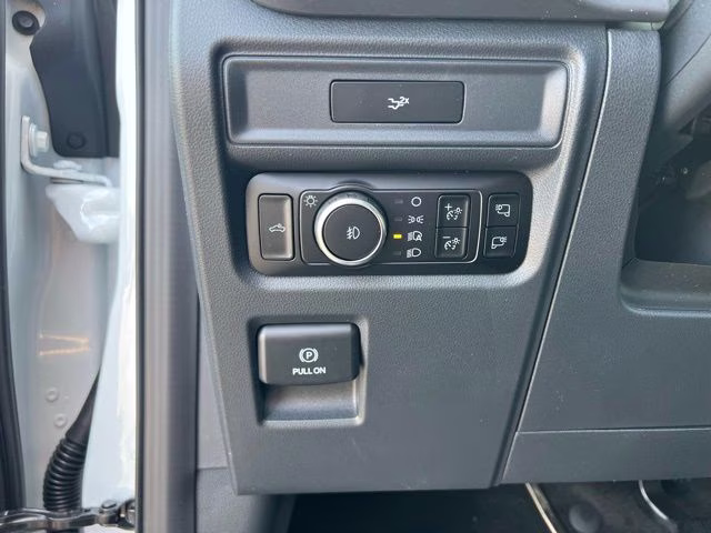 2026 Oxford White Ford F-150 XLT 4X4 Truck