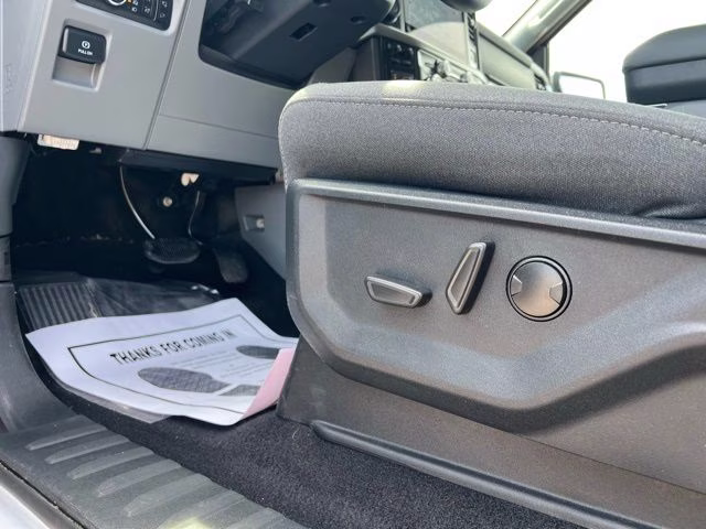 2026 Oxford White Ford F-150 XLT 4X4 Truck