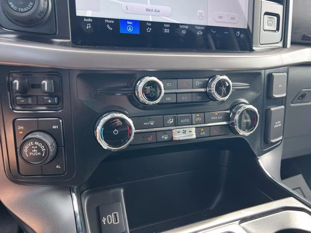 2026 Oxford White Ford F-150 XLT 4X4 Truck