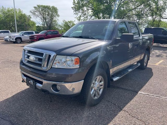 2007 Silver Clearcoat Metallic Ford F-150 XLT 4X4 Truck