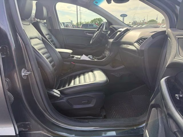 2020 Magnetic Metallic Ford Edge SEL FWD SUV