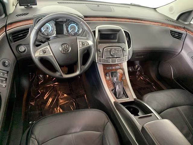 2011 Quicksilver Metallic Buick LaCrosse CXL FWD Sedan