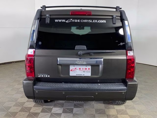2006 Dark Khaki Pearlcoat Jeep Commander Limited RWD SUV