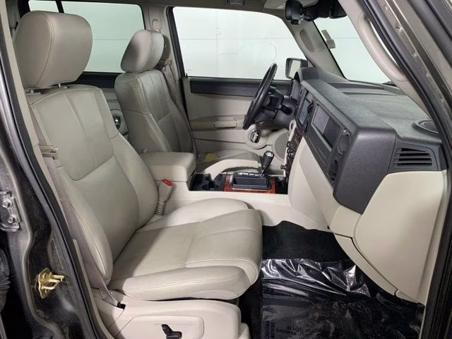 2006 Dark Khaki Pearlcoat Jeep Commander Limited RWD SUV