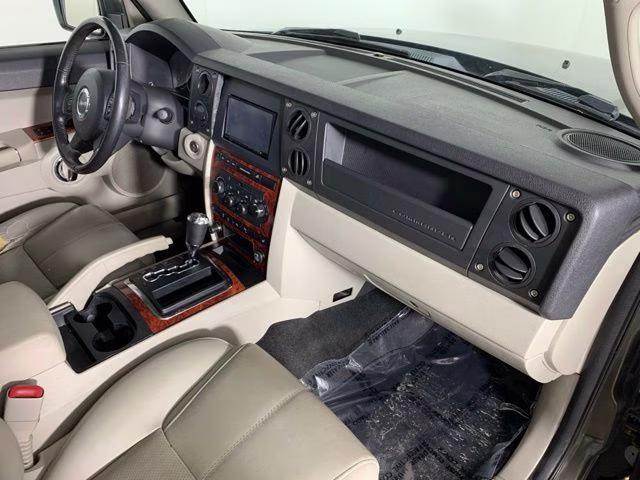 2006 Dark Khaki Pearlcoat Jeep Commander Limited RWD SUV