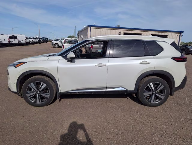 2023 Pearl White Tricoat Nissan Rogue SL AWD SUV