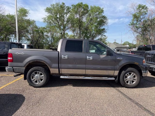 2007 Silver Clearcoat Metallic Ford F-150 XLT 4X4 Truck