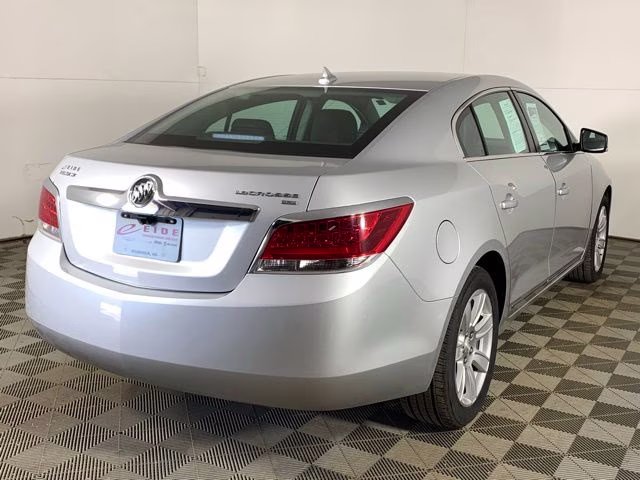 2011 Quicksilver Metallic Buick LaCrosse CXL FWD Sedan