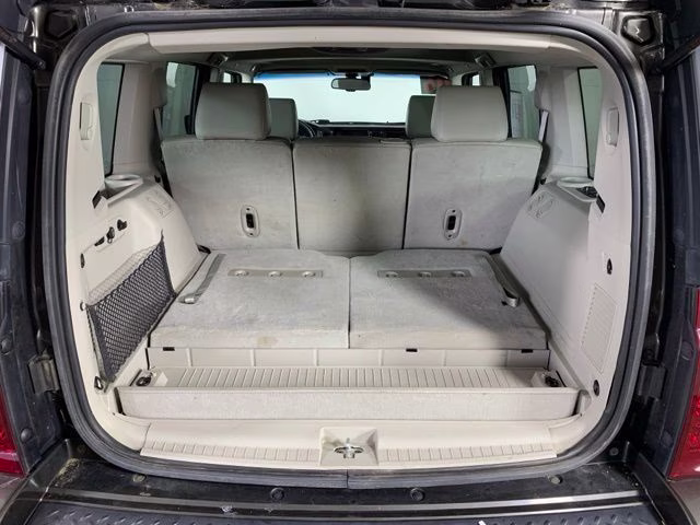 2006 Dark Khaki Pearlcoat Jeep Commander Limited RWD SUV