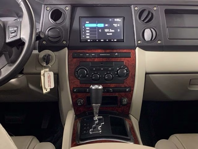 2006 Dark Khaki Pearlcoat Jeep Commander Limited RWD SUV