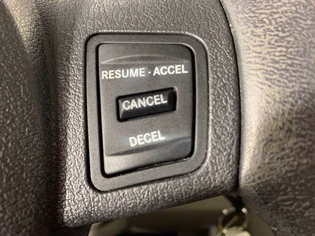 2006 Dark Khaki Pearlcoat Jeep Commander Limited RWD SUV