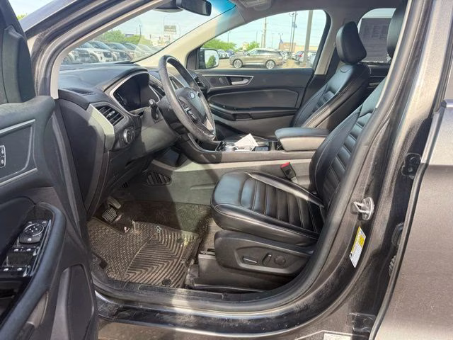 2020 Magnetic Metallic Ford Edge SEL FWD SUV