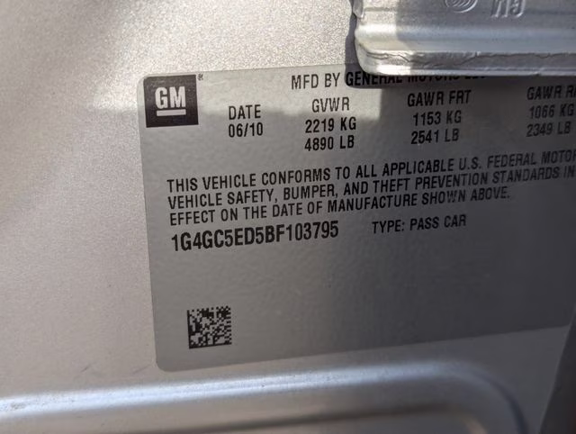 2011 Silver Buick LaCrosse CXL FWD Sedan