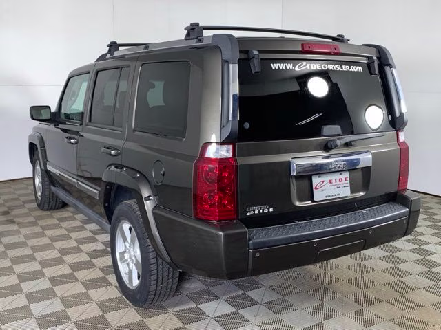 2006 Dark Khaki Pearlcoat Jeep Commander Limited RWD SUV