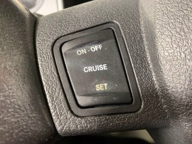 2006 Dark Khaki Pearlcoat Jeep Commander Limited RWD SUV