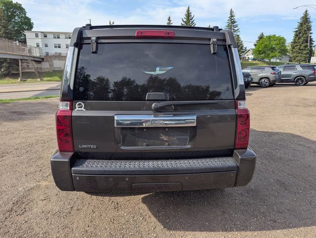 2006 Green Jeep Commander Limited RWD SUV