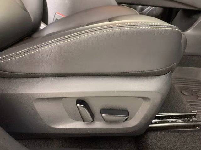 2023 Pearl White Tricoat Nissan Rogue SL AWD SUV