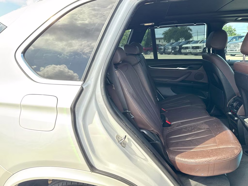 2017 Mineral White Metallic BMW X5 sDrive35i RWD SUV